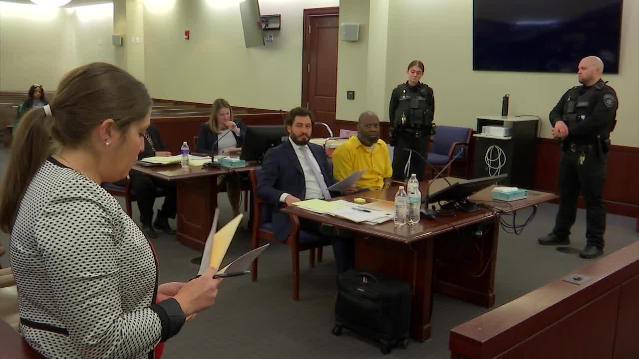 Albany man pleads not guilty to stabbing police officer – NEWS10 ABC