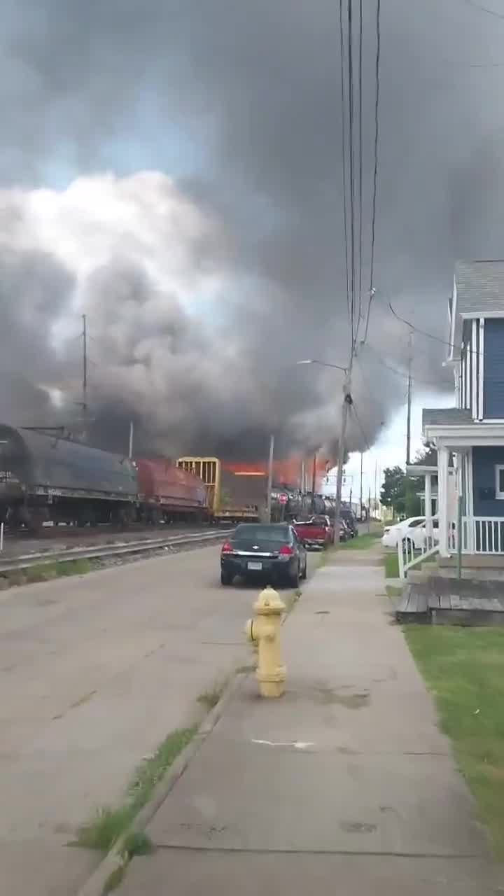 Former Ohio Paper Mills goes up in flames – WTRF