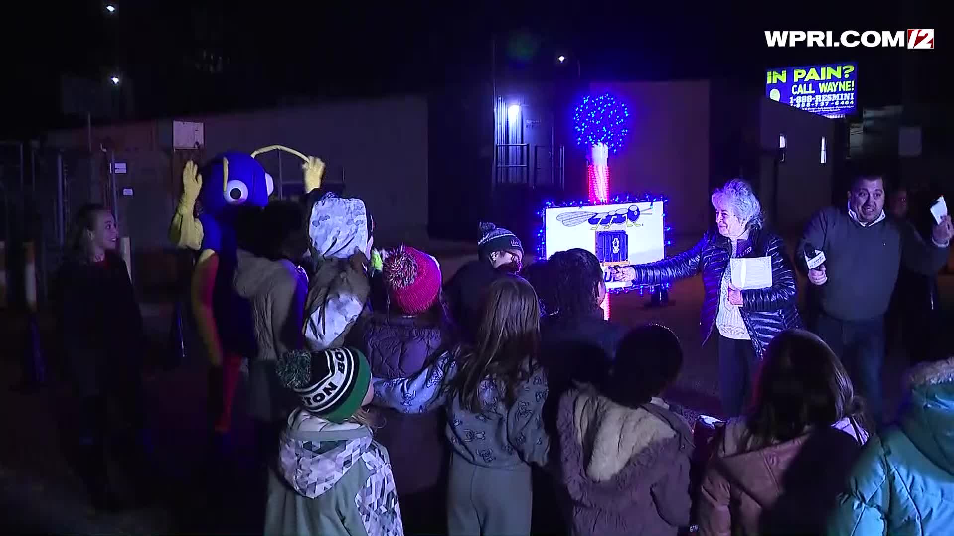 VIDEO NOW: Geraldine Perry lights the Big Blue Bug – WPRI.com
